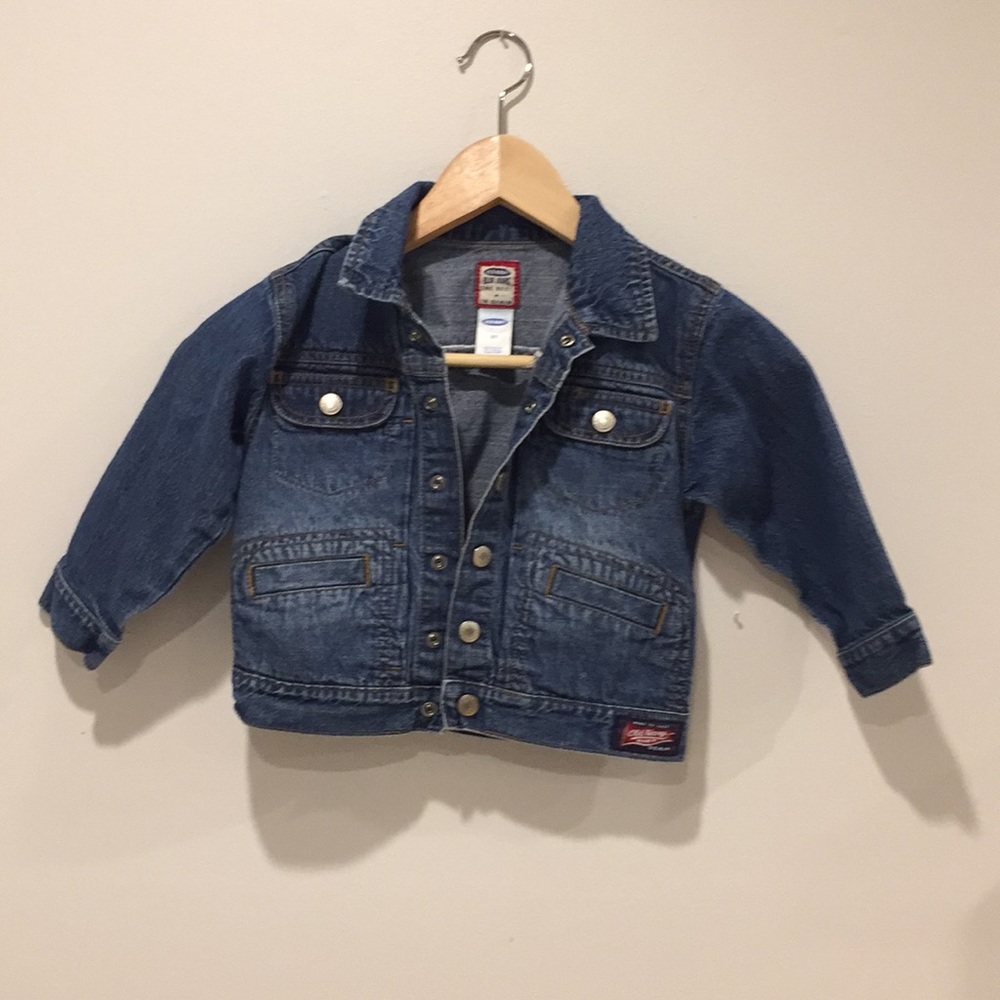3/$20. EUC Old Navy denim jacket 3T